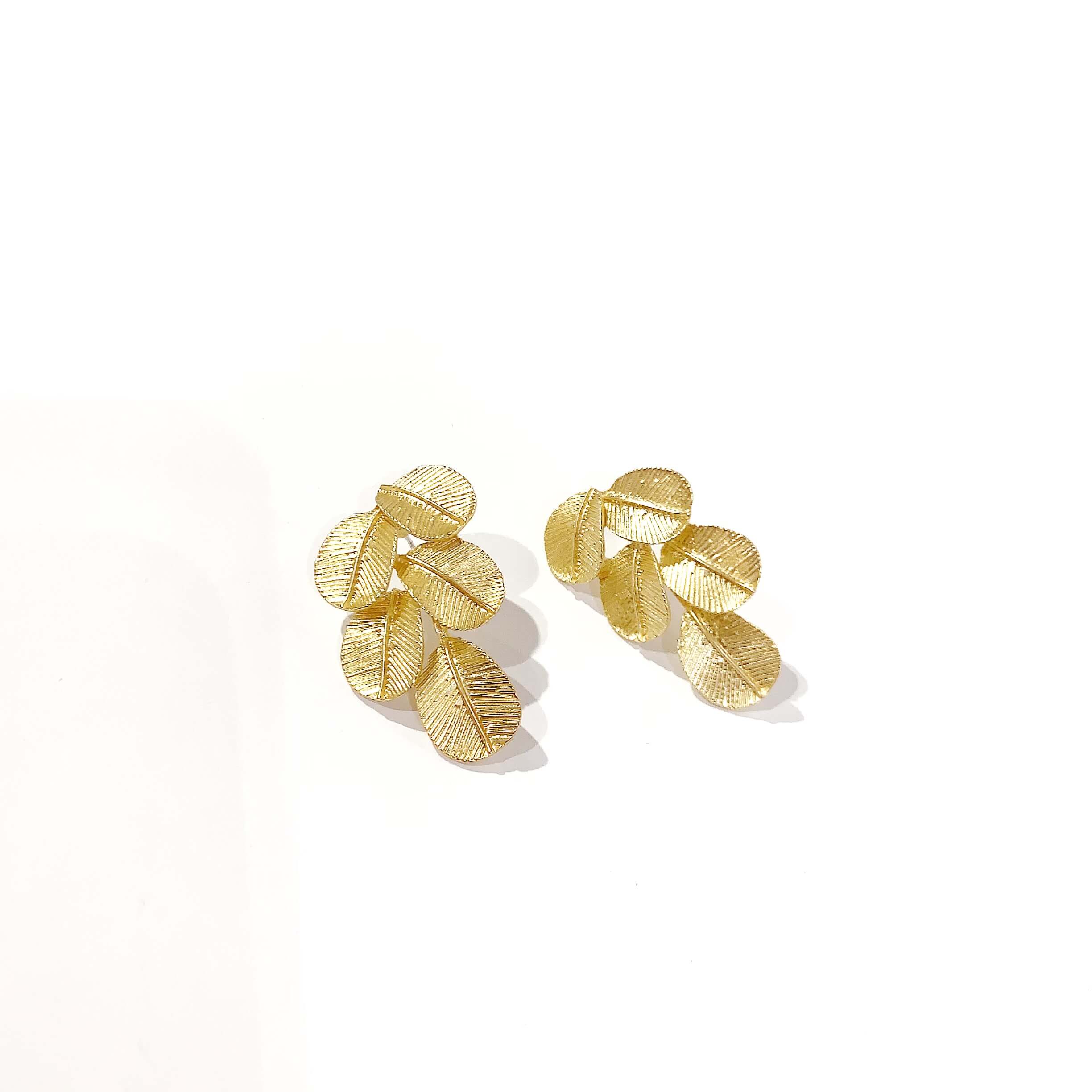 Pendientes forma hoja redonda