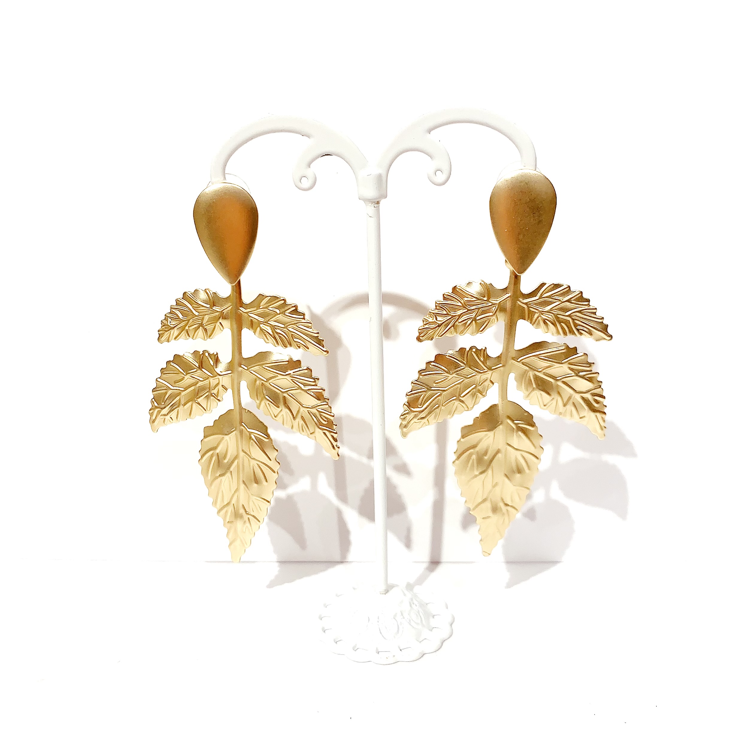 Pendientes metal largo forma hoja