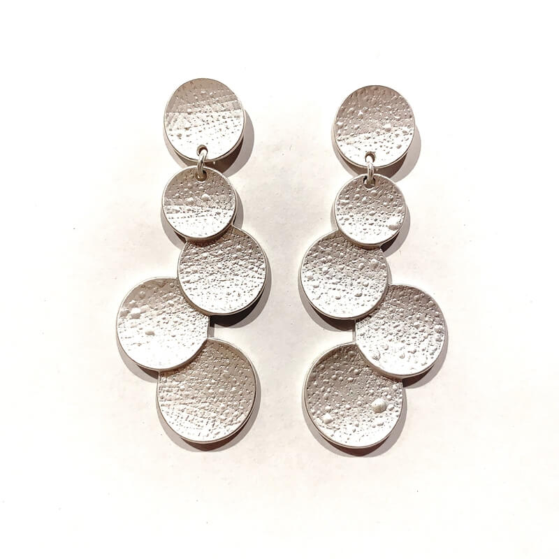 Pendientes metal largo con colgante redondos