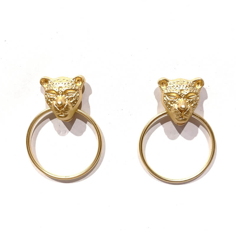 Pendientes metal forma aro con tigre