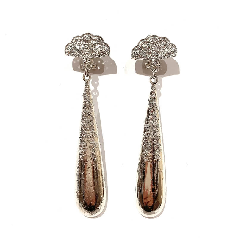 Pendientes metal flamenco con abanico