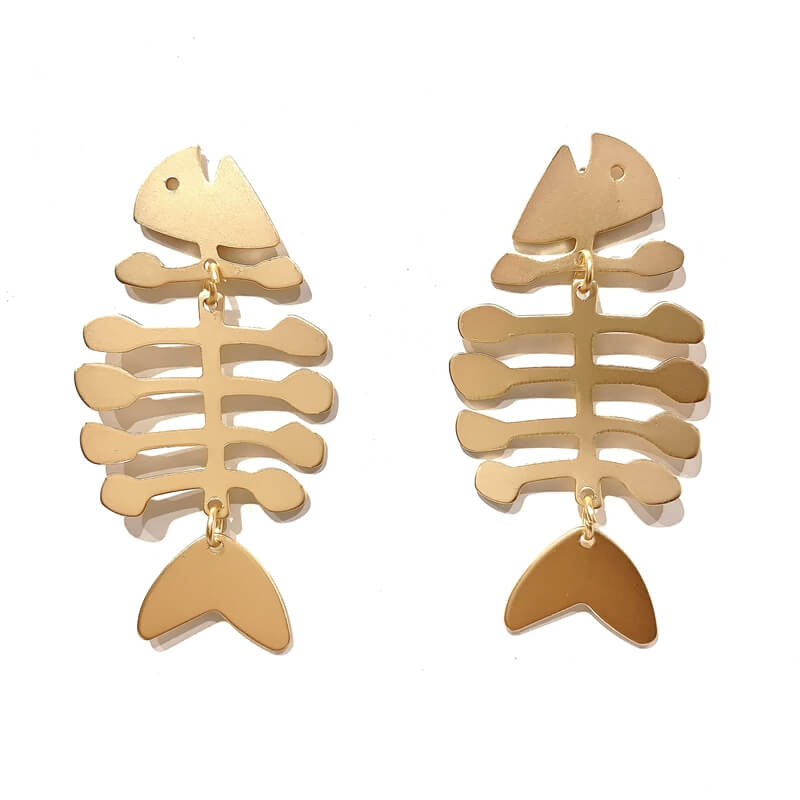 Pendientes metal forma pez