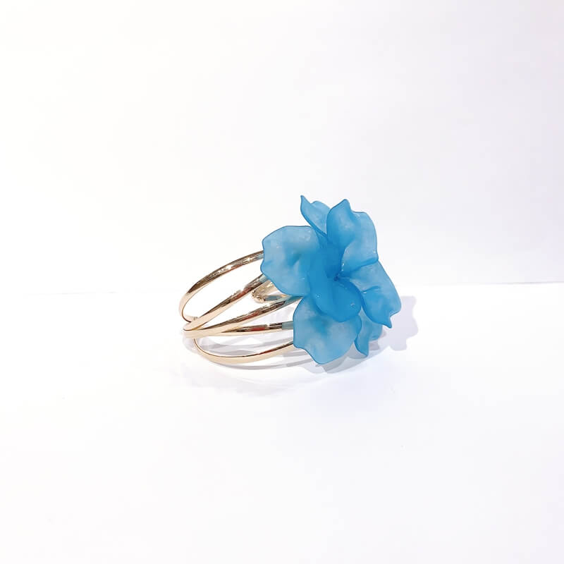 Azul