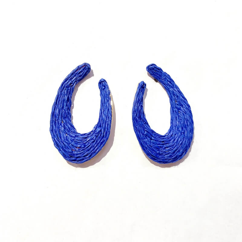 Pendientes rafia forma c