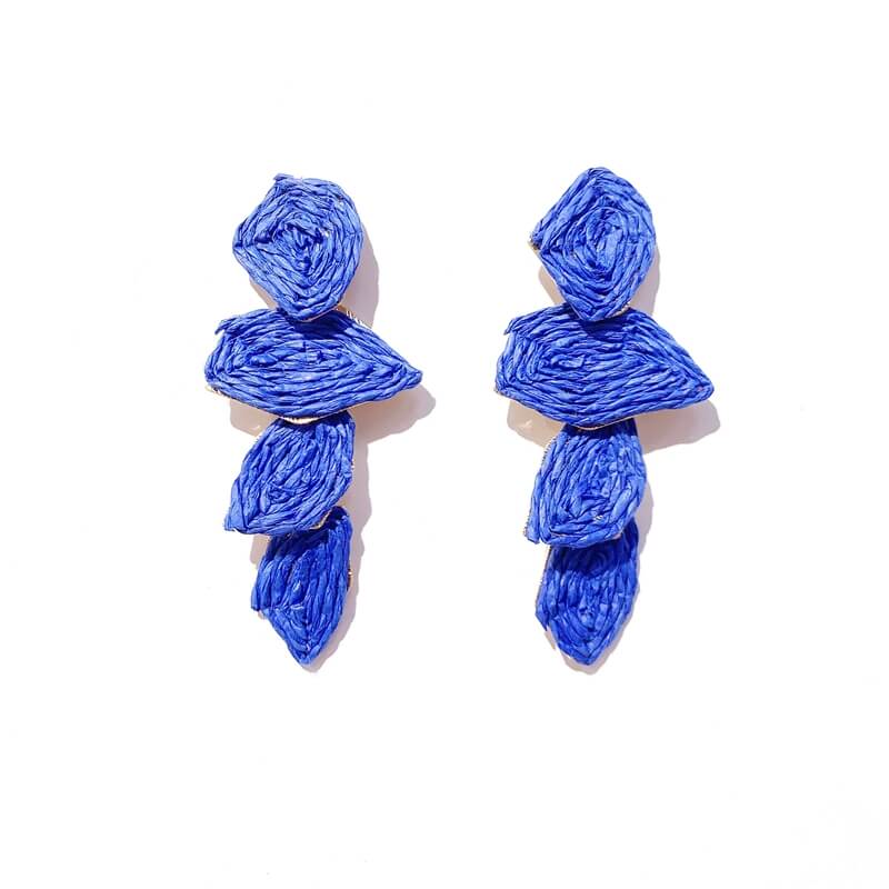 Pendientes rafia forma irregular