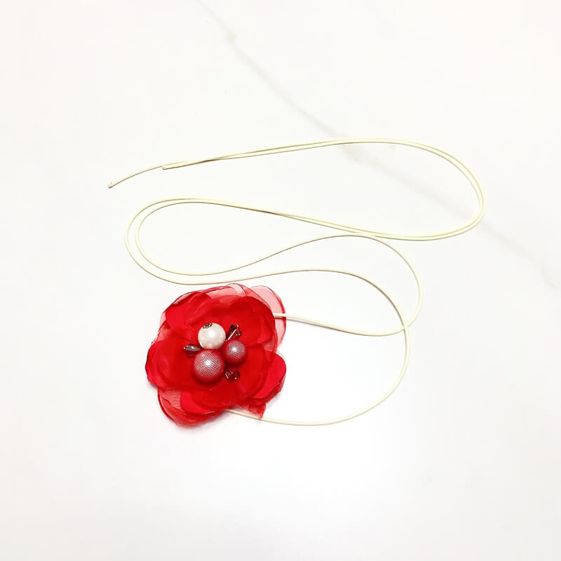 Collar cuerda flor con perla